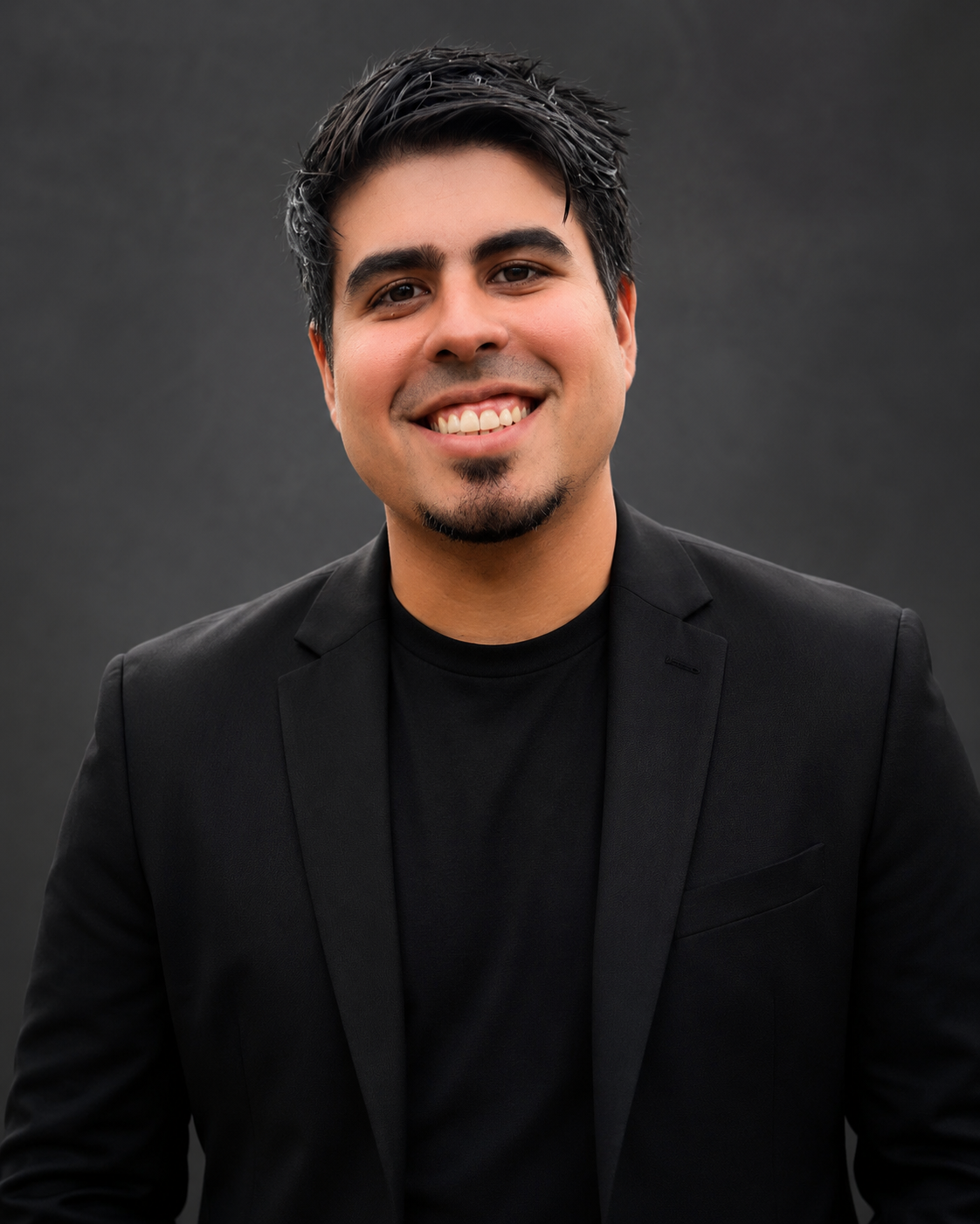 Roberto P. Vieira portrait